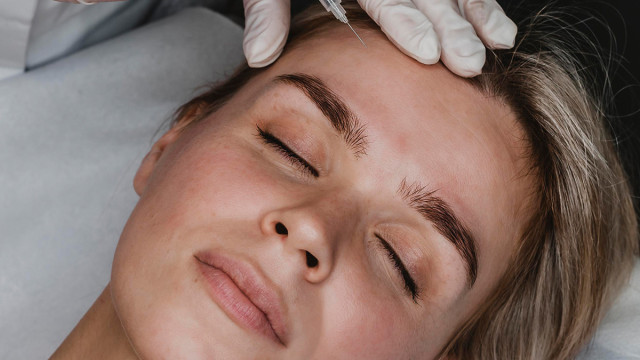 Ботулотоксин и его влияние на мимические морщины