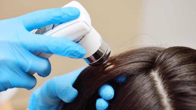 5 признаков того, что пора лечить волосы