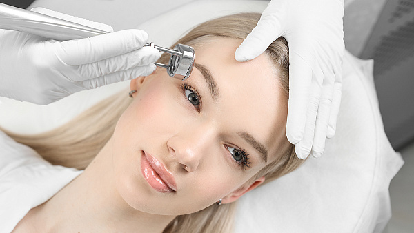 Лазерная эпиляция бровей и межбровья
