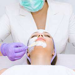 Поверхностно-срединный химический пилинг